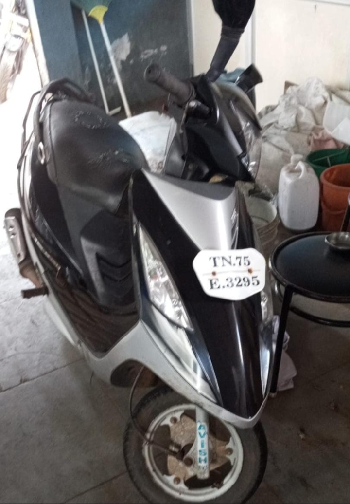 TV scooty streak for sale