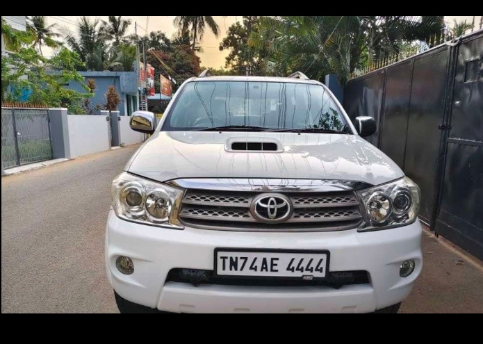 Toyota fortuner