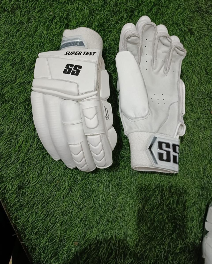Batting gloves ss for sale