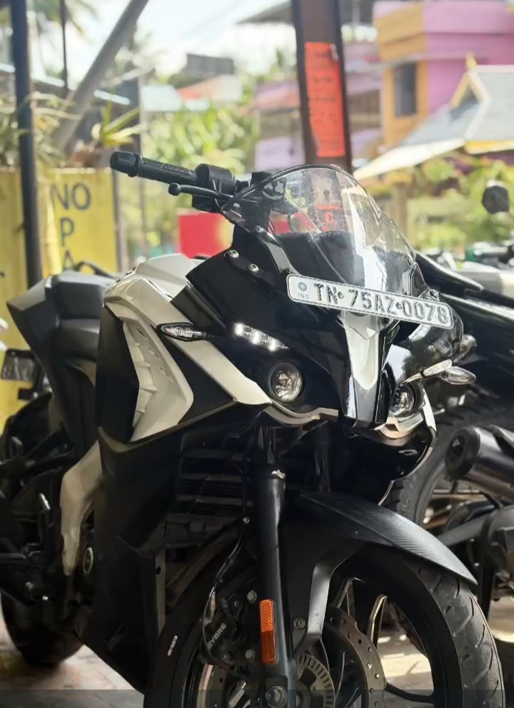Pulsar NS200